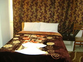 Isis Hotel 2