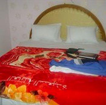 Isis Hotel 2