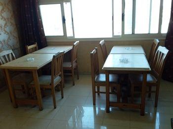 Isis Hotel 2