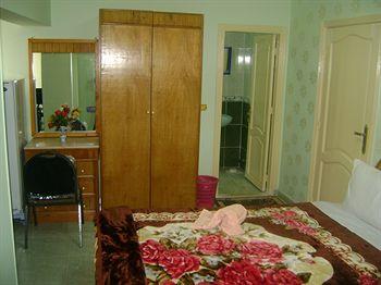 Isis Hotel 2