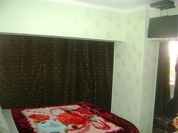 Isis Hotel 2