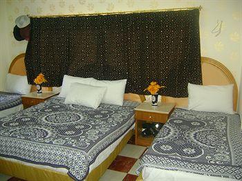 Isis Hotel 2