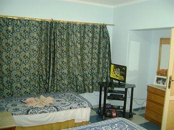 Isis Hotel 2