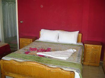 Isis Hotel 2