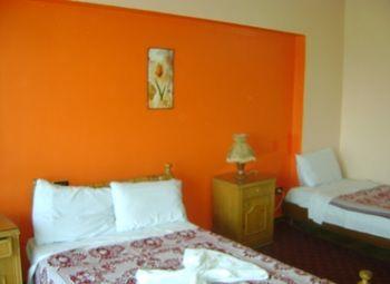 Isis Hotel 2