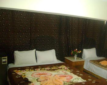 Isis Hotel 2