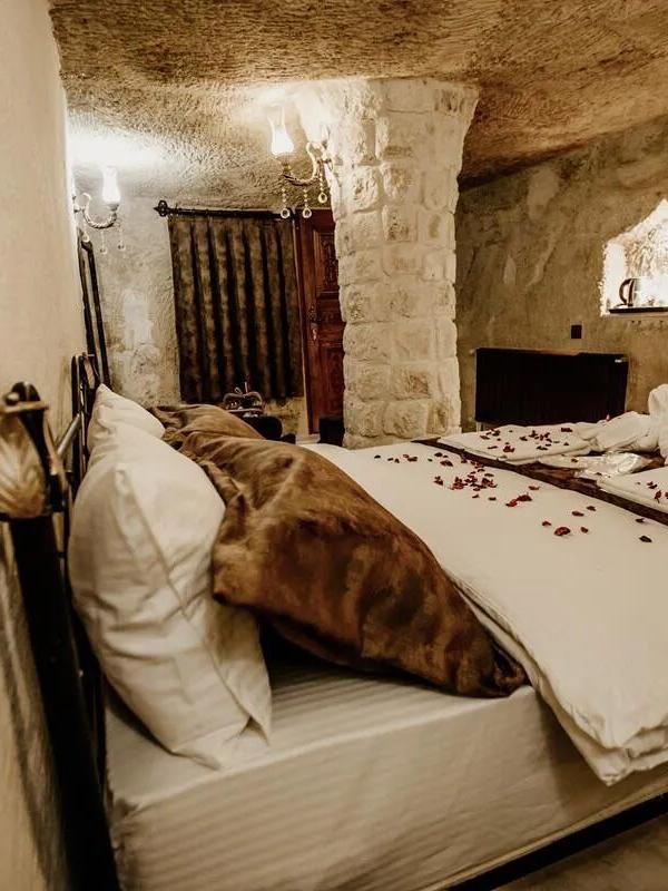 Romantic Cave Hotel