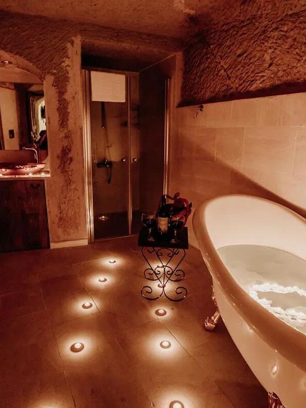 Romantic Cave Hotel