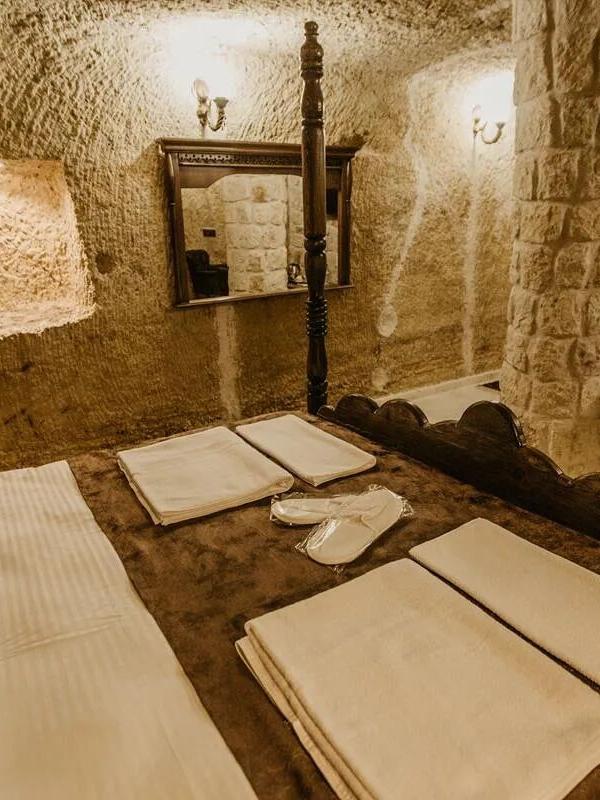 Romantic Cave Hotel