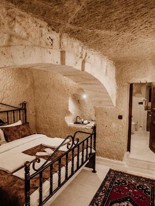 Romantic Cave Hotel