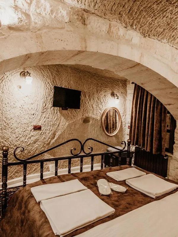 Romantic Cave Hotel