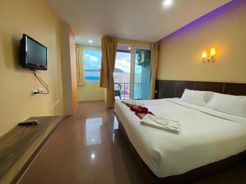 77 Patong Hotel & Spa