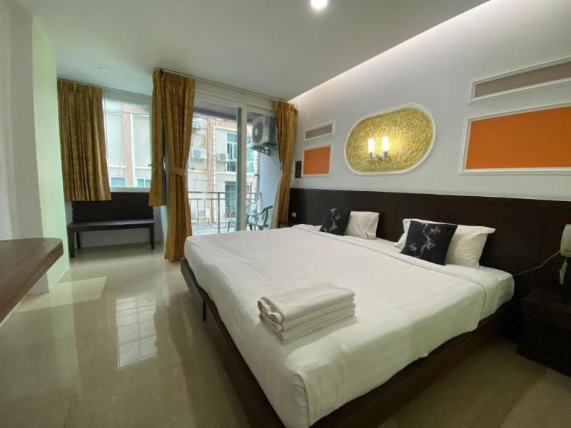 77 Patong Hotel & Spa