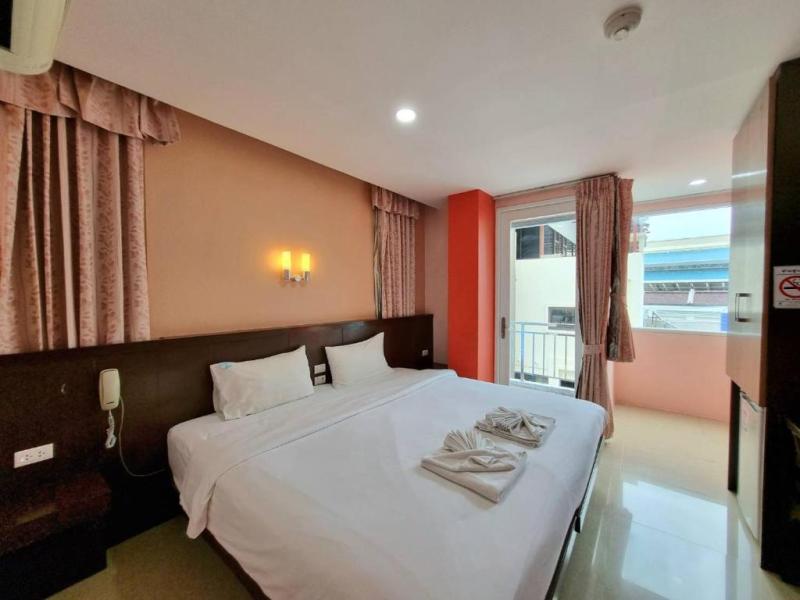 77 Patong Hotel & Spa
