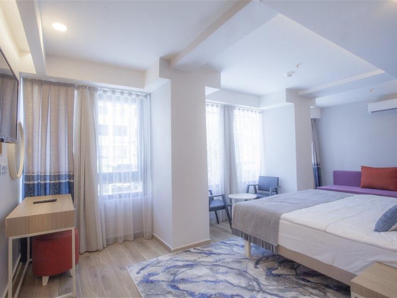 Old Town Point Hotel & Spa