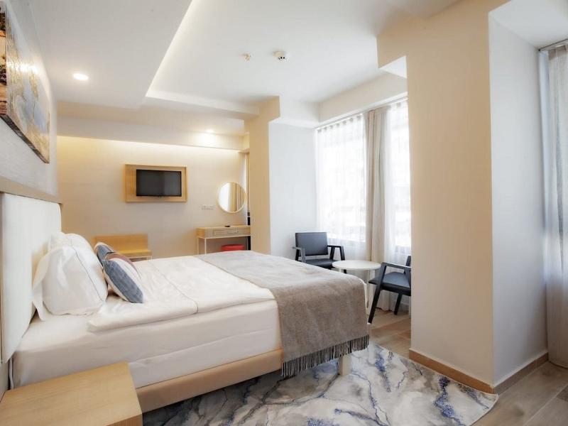 Old Town Point Hotel & Spa