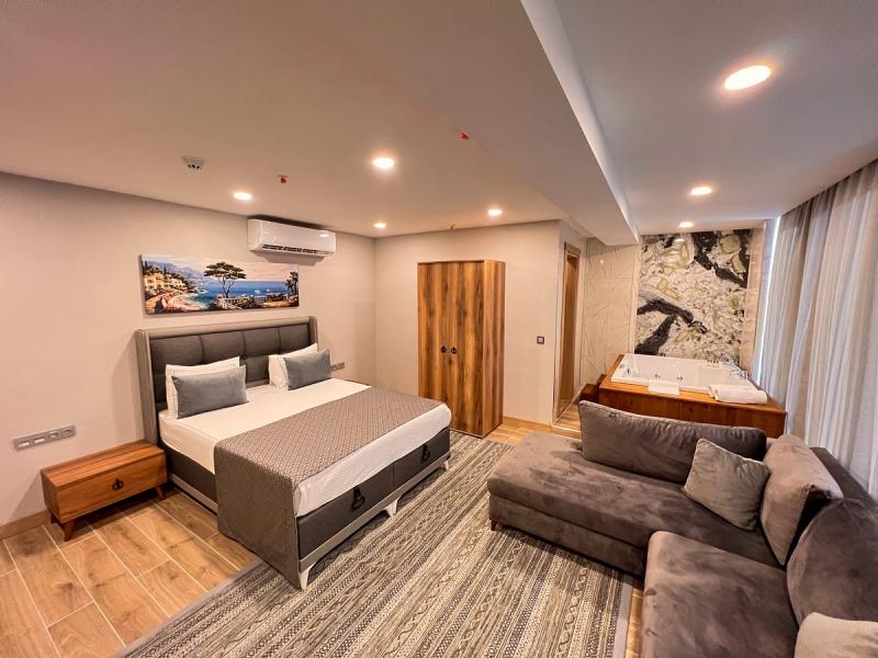 Old Town Point Hotel & Spa