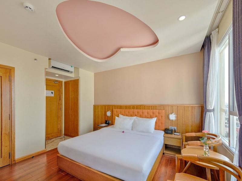 Sea Queen Hotel