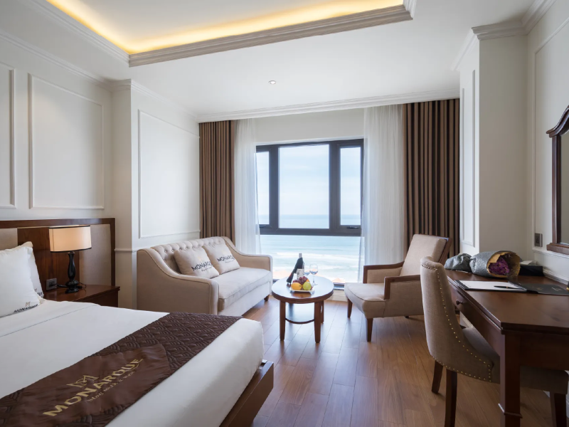 Monarque Hotel Danang