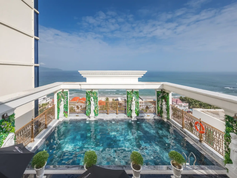 Monarque Hotel Danang