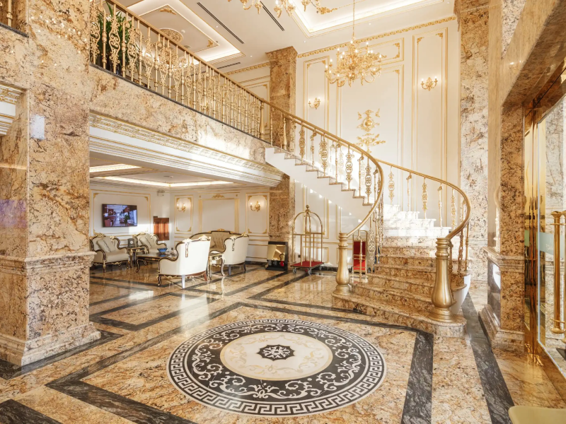 Monarque Hotel Danang
