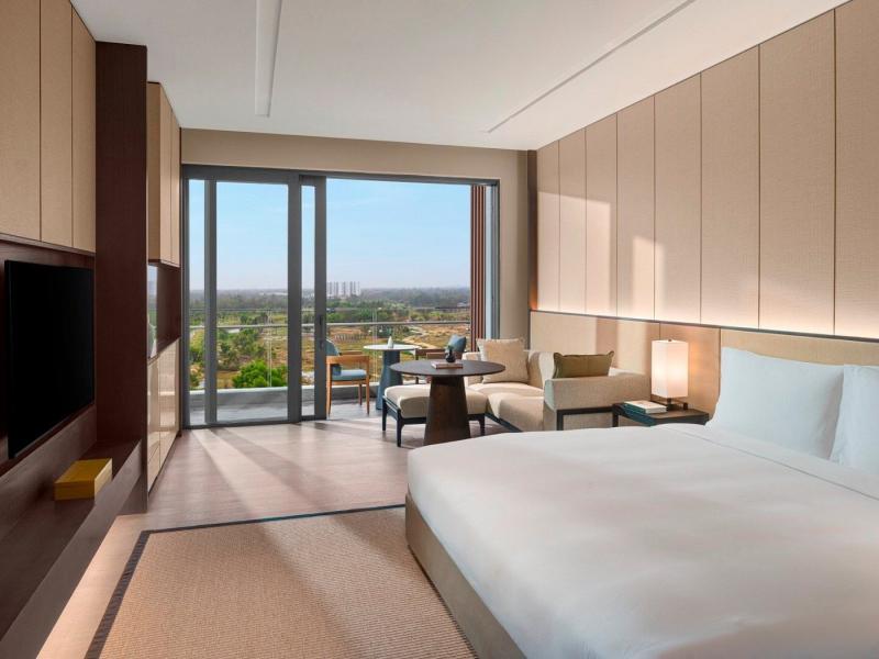New World Hoiana Hotel