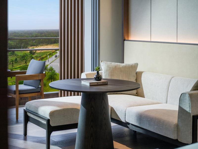 New World Hoiana Hotel