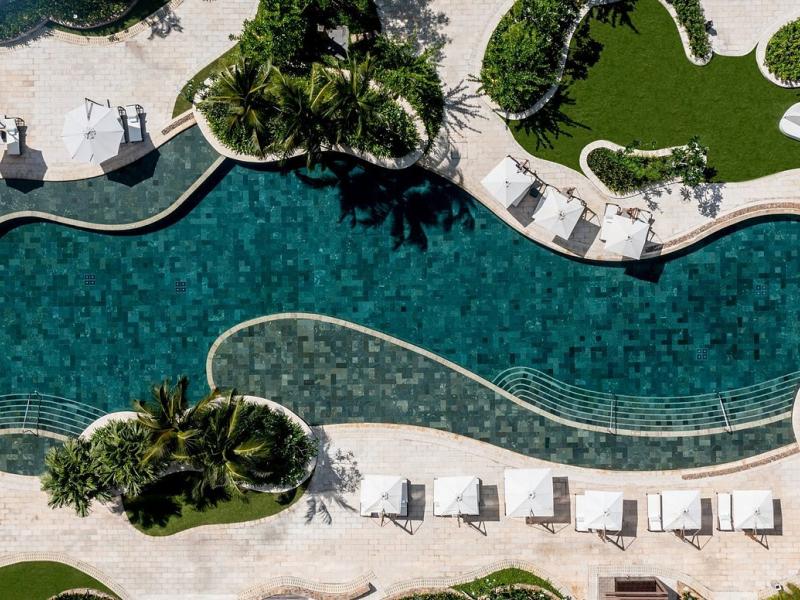 New World Hoiana Hotel