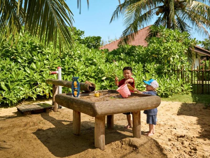 ROBINSON Nam Hoi An