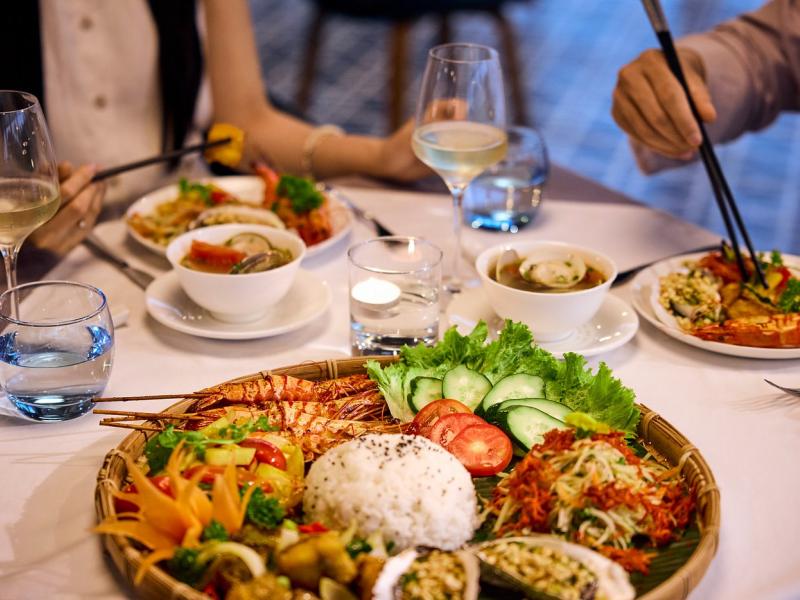 ROBINSON Nam Hoi An