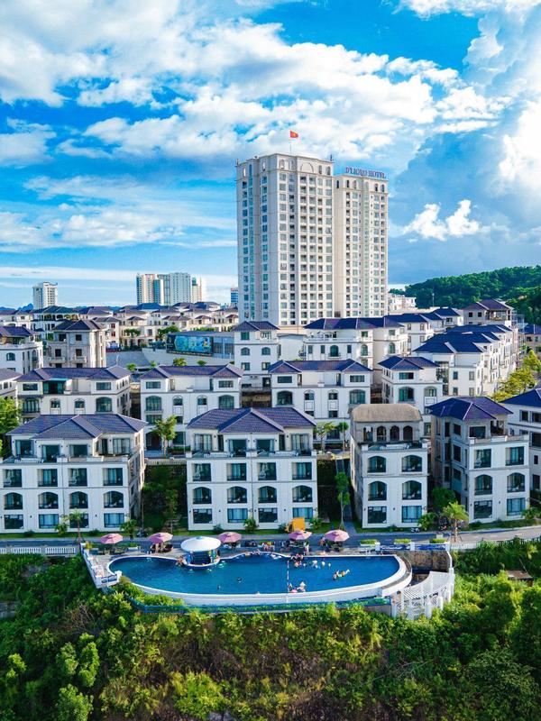 D’Lioro Hotel & Resort