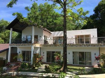 Le Forest Resort