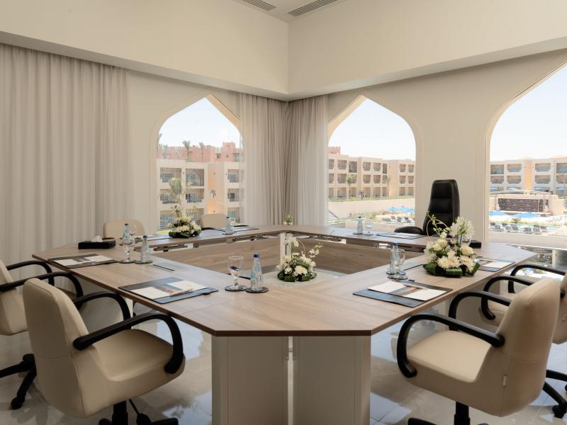 Cleopatra Luxury Resort Sharm - Adults Only