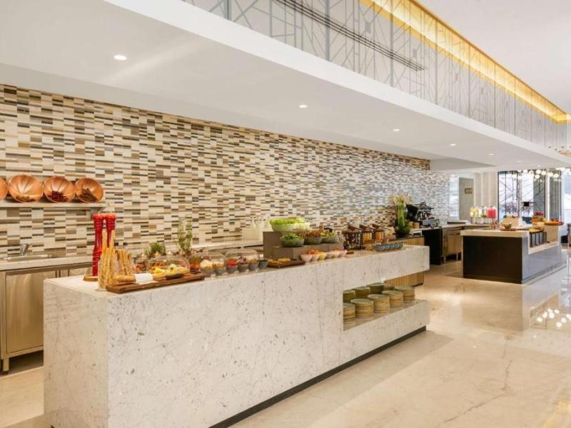 Wyndham Grand Doha West Bay Beach