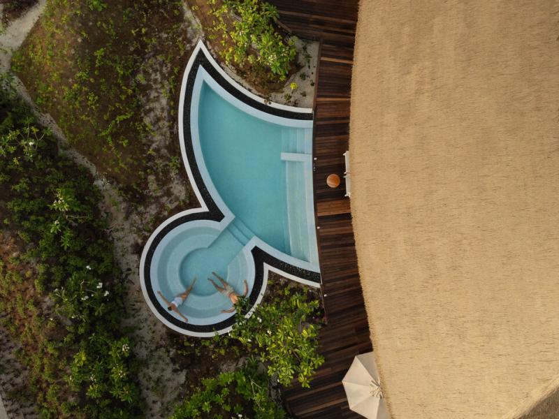 SO/ Maldives