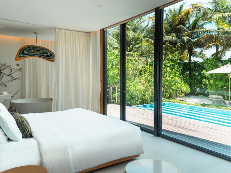 SO/ Maldives