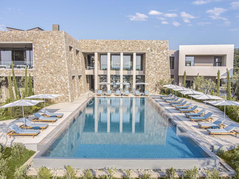 W Costa Navarino