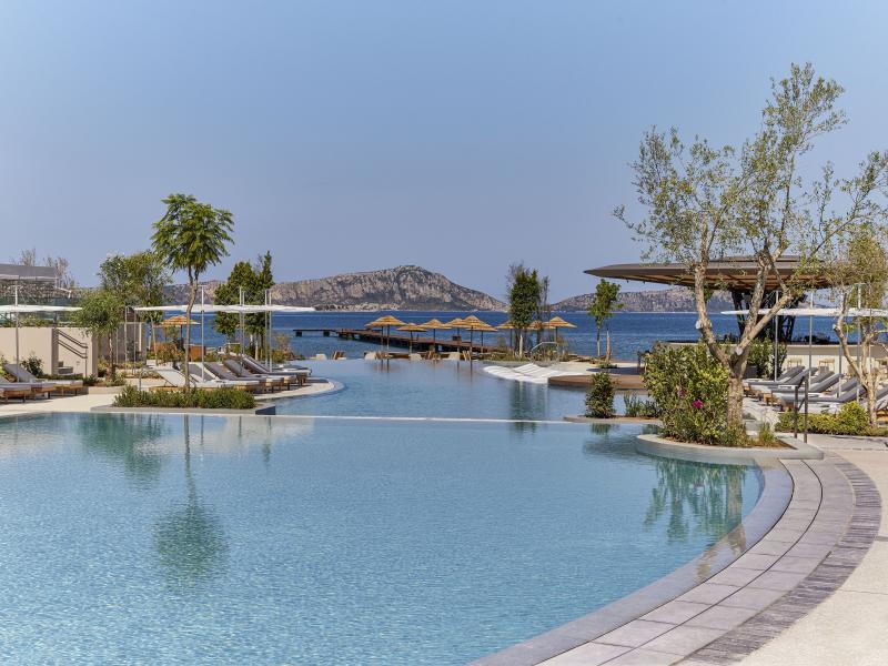 W Costa Navarino