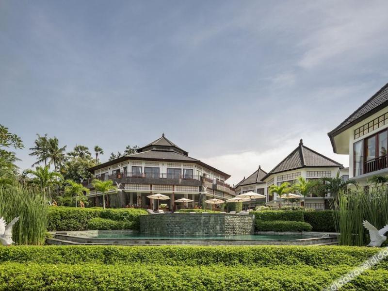 Swan Paradise a Pramana Experience