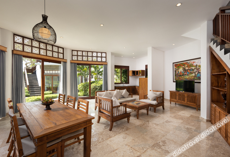 Swan Paradise a Pramana Experience