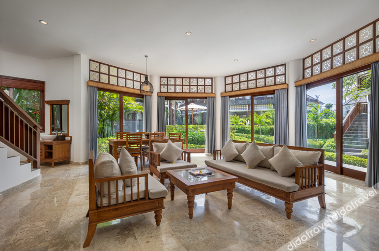 Swan Paradise a Pramana Experience