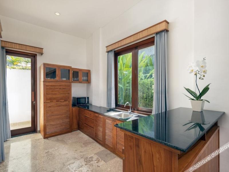 Swan Paradise a Pramana Experience