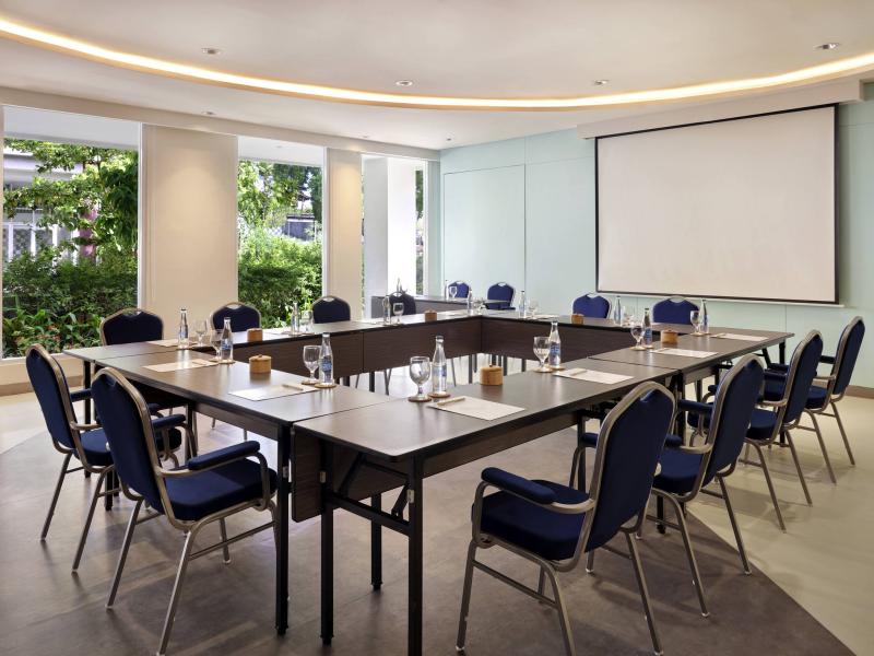 Grand Mercure Bali Seminyak