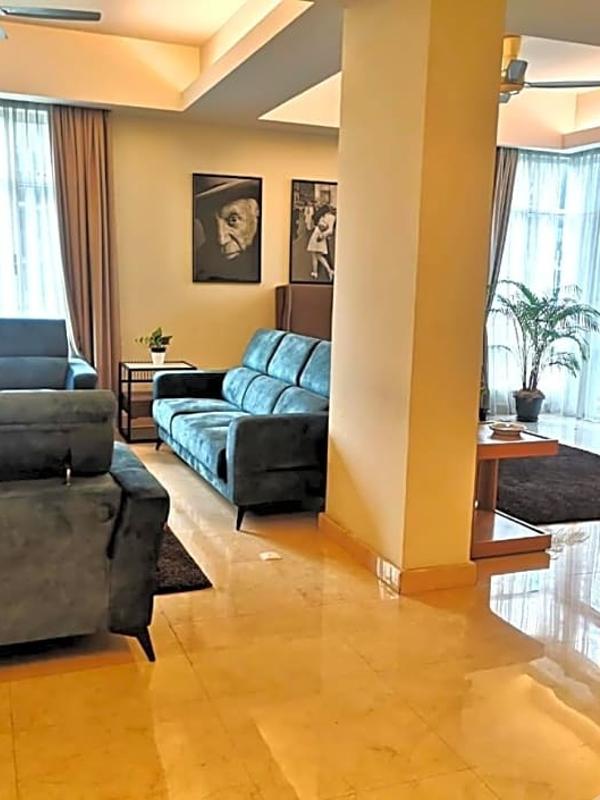 Cormar Suites