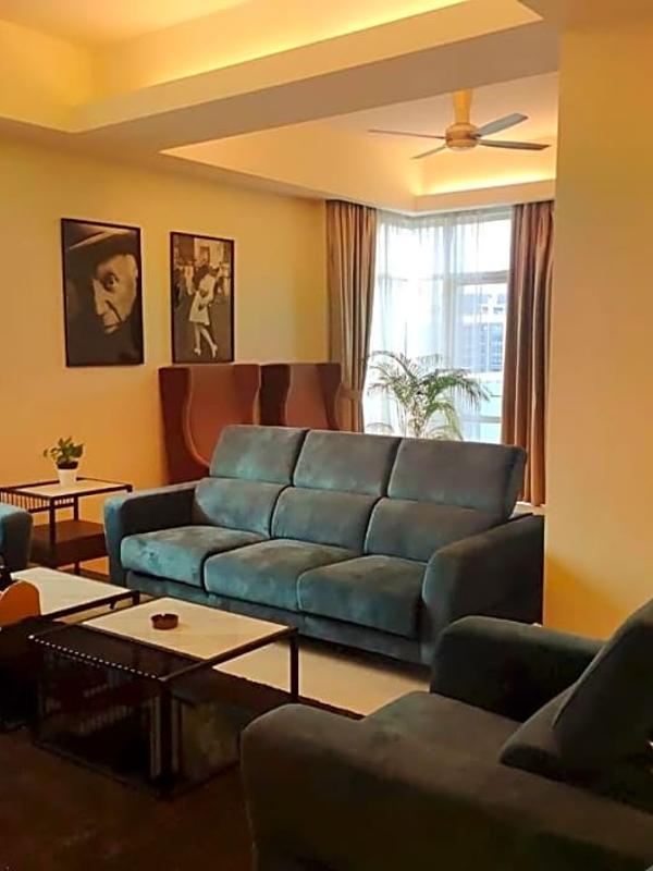 Cormar Suites
