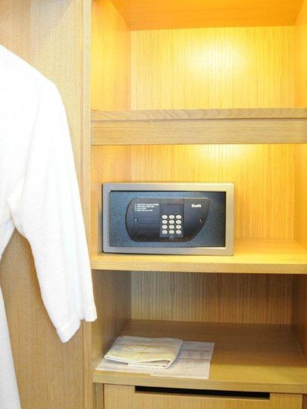 Cormar Suites
