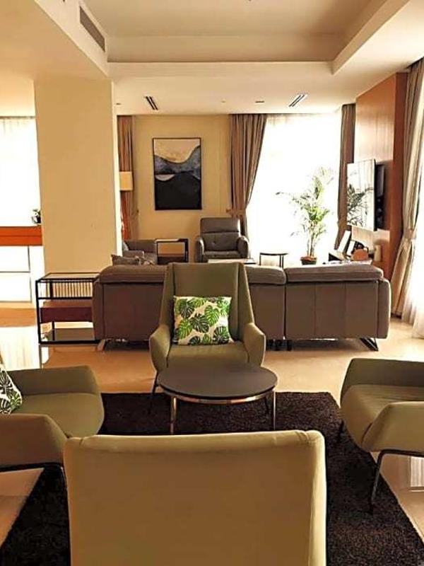 Cormar Suites