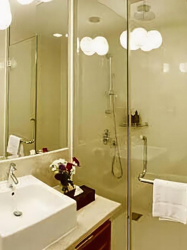 Cormar Suites