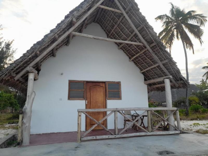 Blue Earth Beach Bungalow