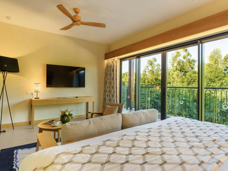 Ocean's Creek Beach Hotel
